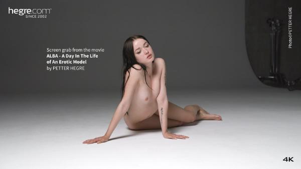 Alba - Een dag uit het leven van een erotisch model #31