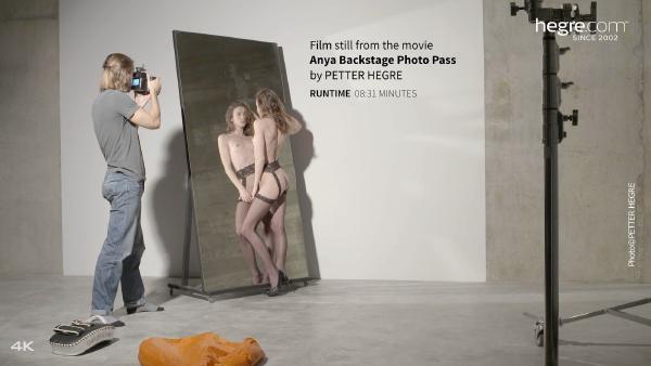 Tiket Foto Belakang Panggung Anya #18