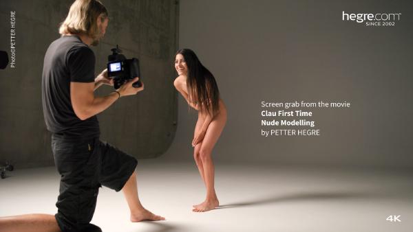 Modelagem de nudez pela primeira vez da Clau #6