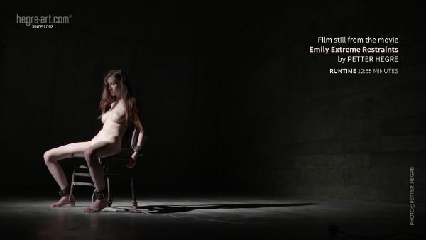 Emily restricciones extremas #9