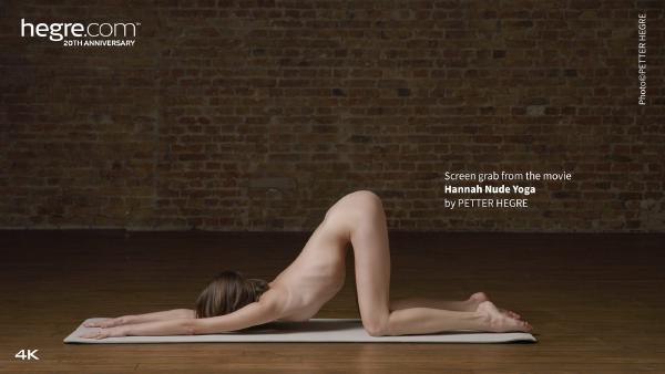 Hannah Telanjang Yoga #22