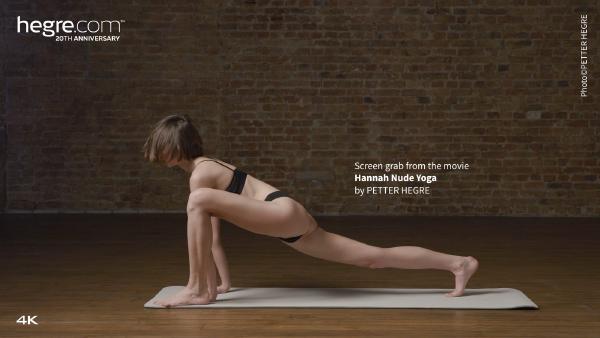 Hannah Çıplak Yoga #6