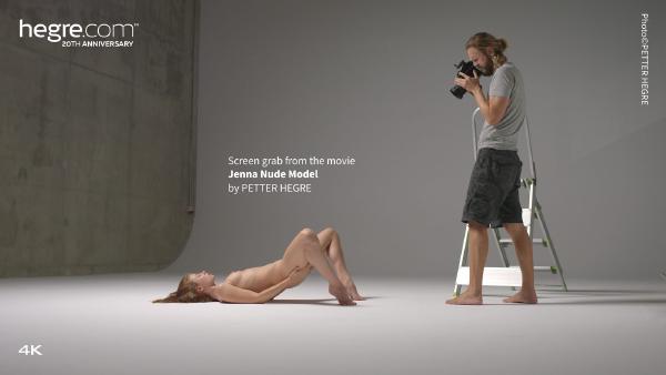 Dženna kailā modele #9