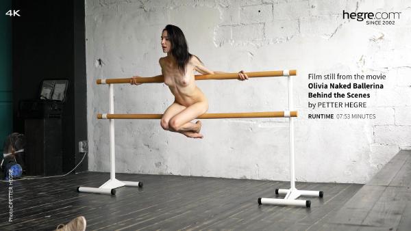 Olivia naken ballerina bak kulissene #11
