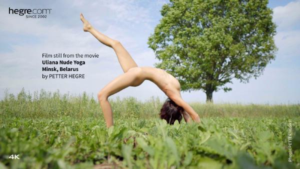 Uliana Desnuda Yoga #45
